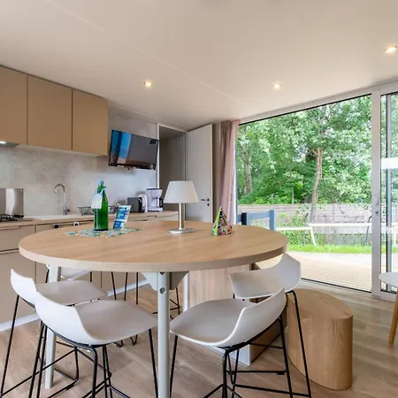 Duene 46 * Шарбойц